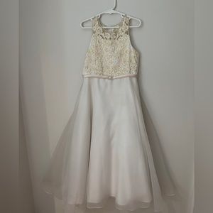 David’s bridal vintage flower girl dress